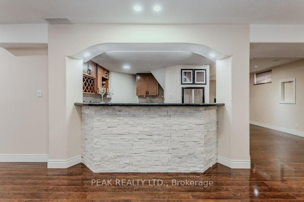 119 Paige Street photo 33