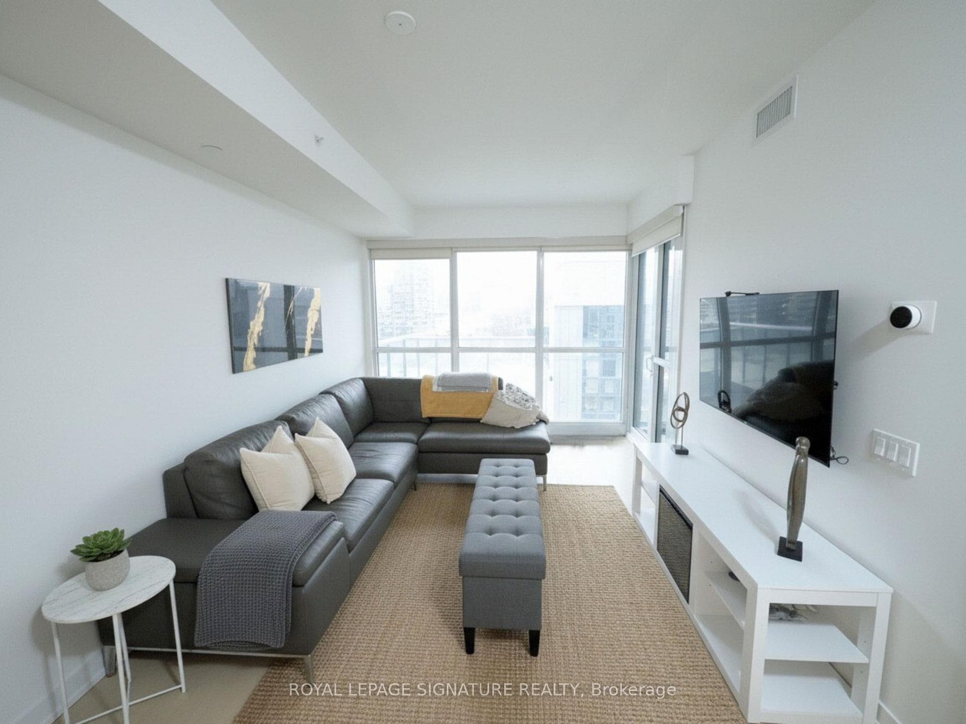 10 Park Lawn Road Unit 902 photo 5