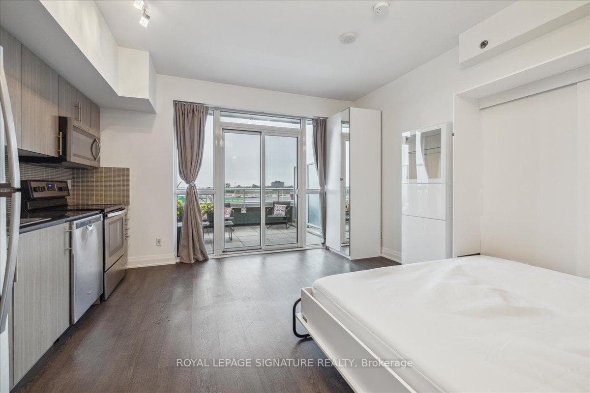 55 Speers Road Unit 412 photo 7