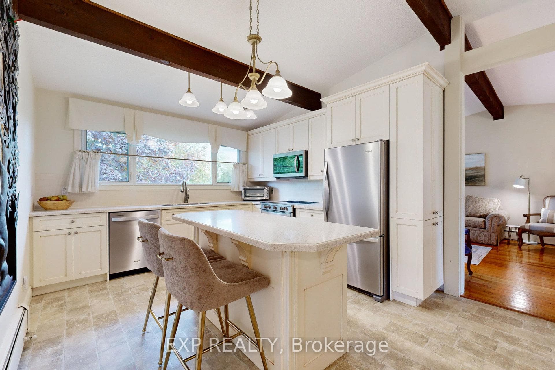 760 Oshawa Boulevard photo 15