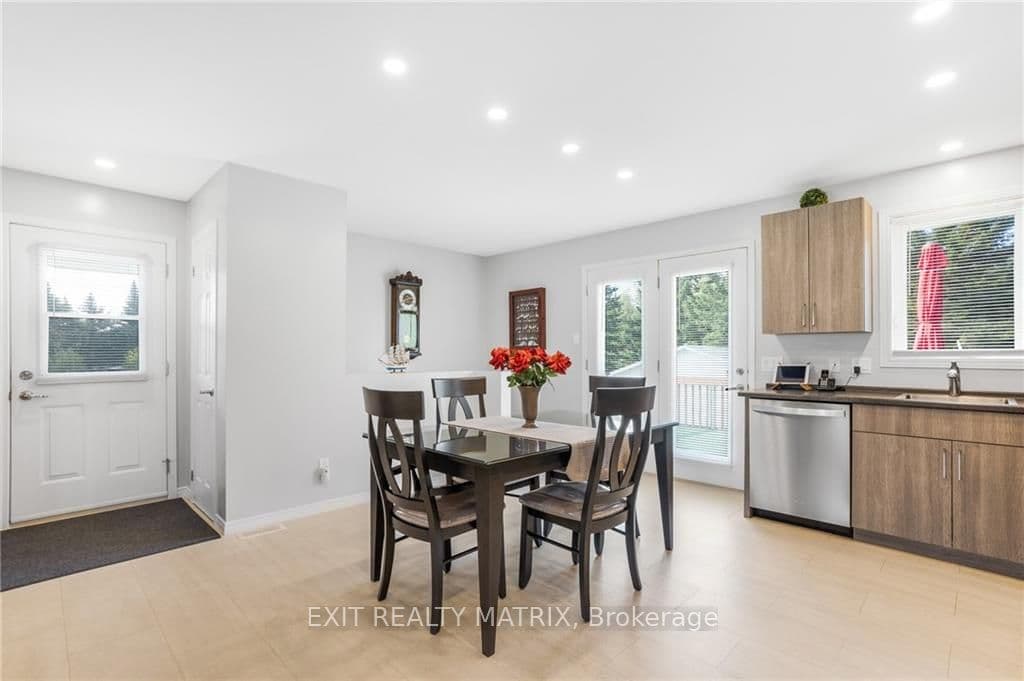 644 STATION Road photo 15