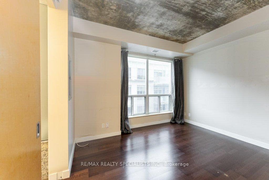 1 Shaw Street Unit 826 photo 15