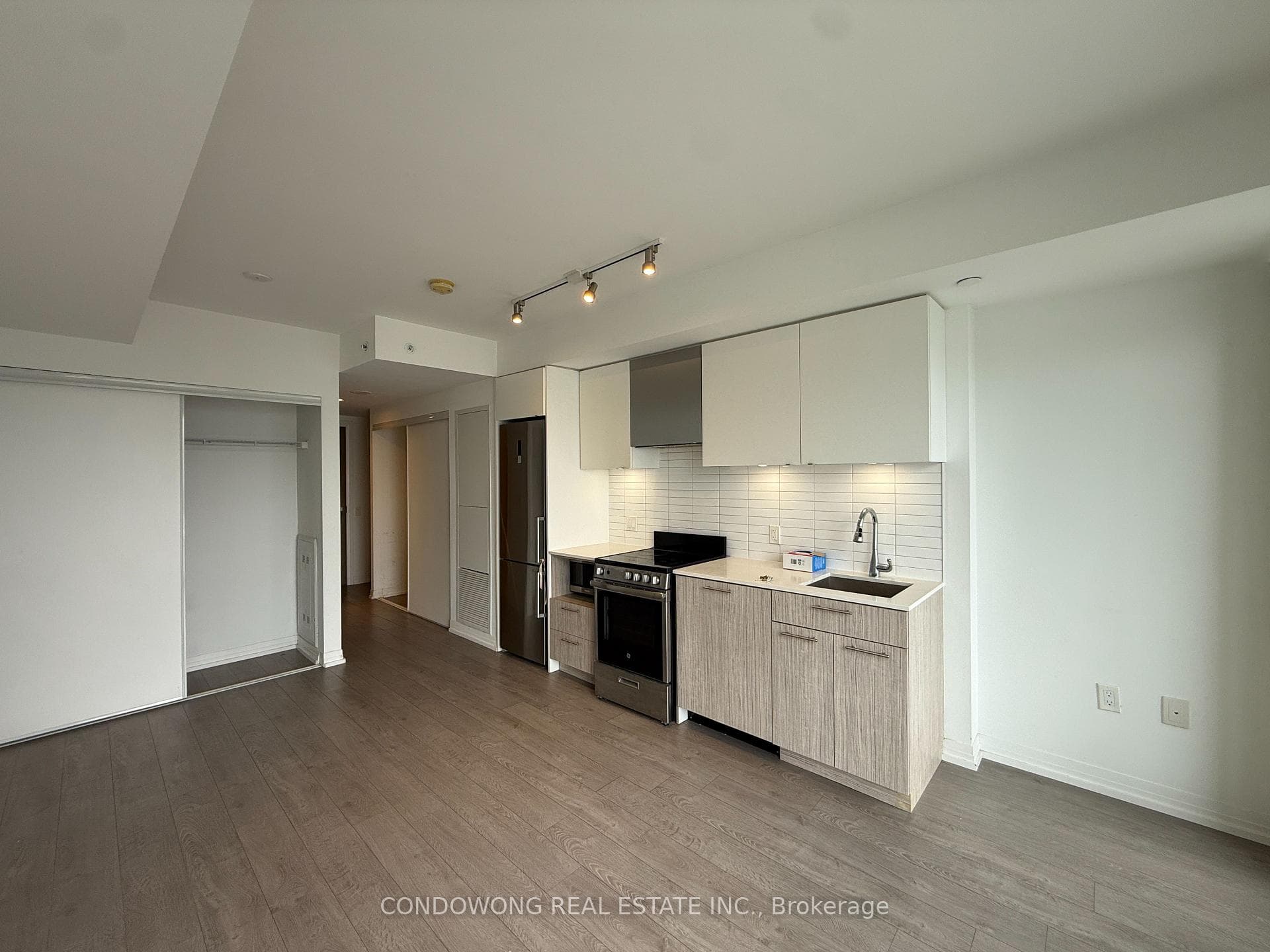 251 Jarvis Street Unit 3007 photo 6