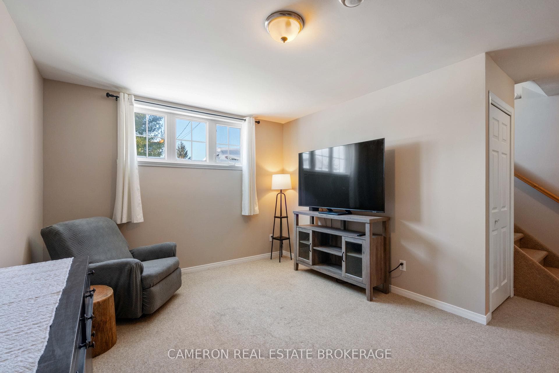 3215 Johnston Avenue photo 16