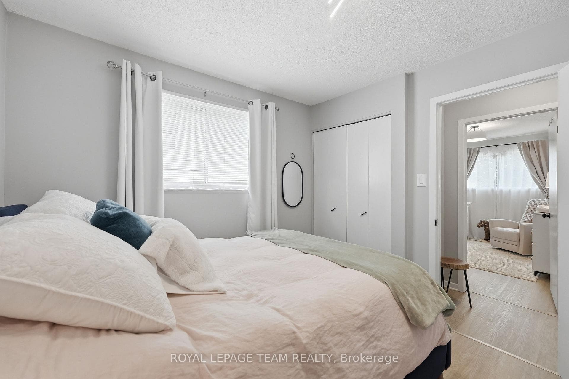 289 Montfort Street photo 30