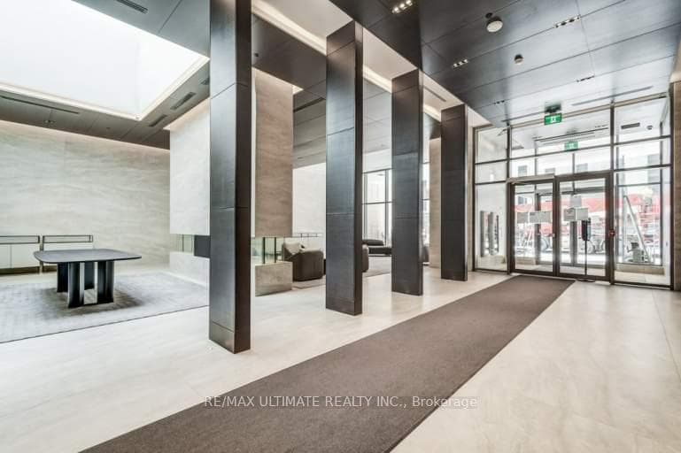 2221 Yonge Street Unit 3409 photo 1