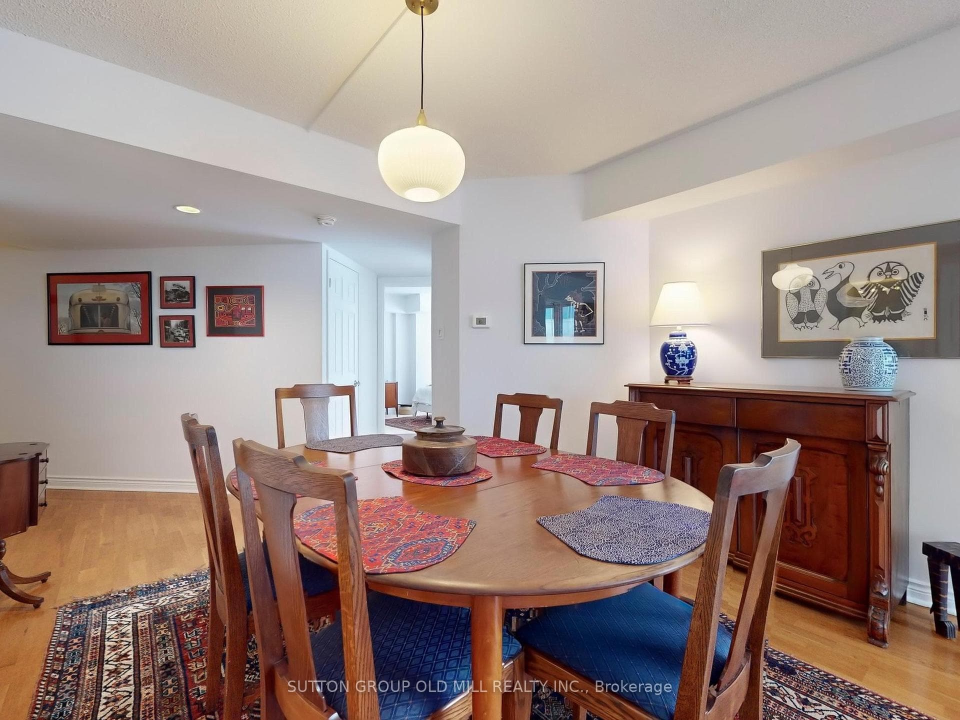 7 Broadway Avenue Unit 808 photo 6