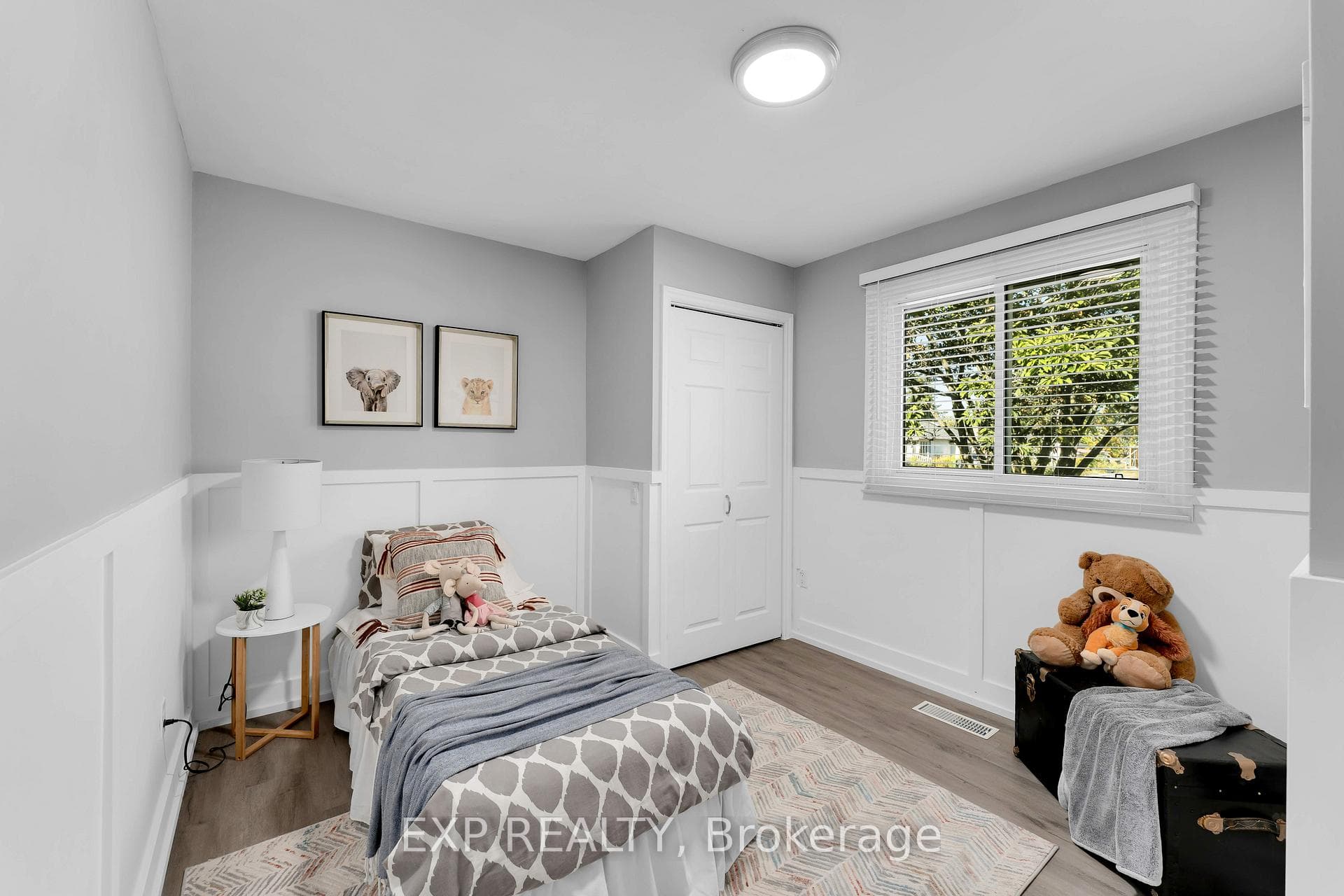 450 Coronation Boulevard photo 22