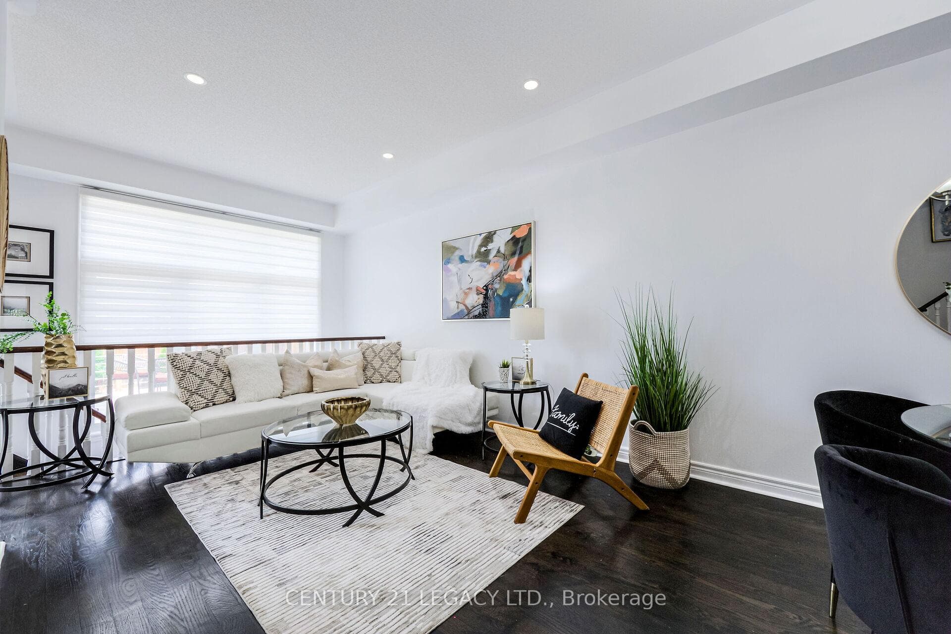 38 Losino Street photo 10