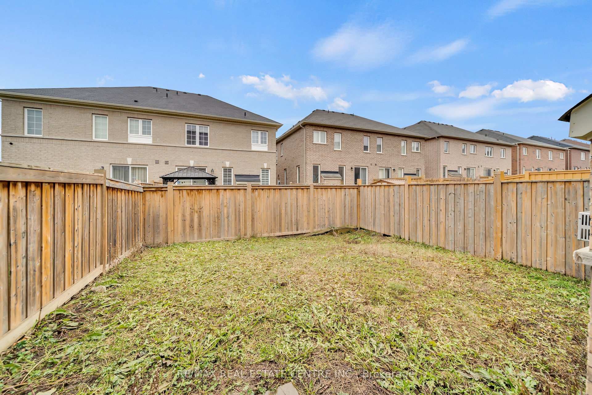 81 Vezna Crescent photo 38