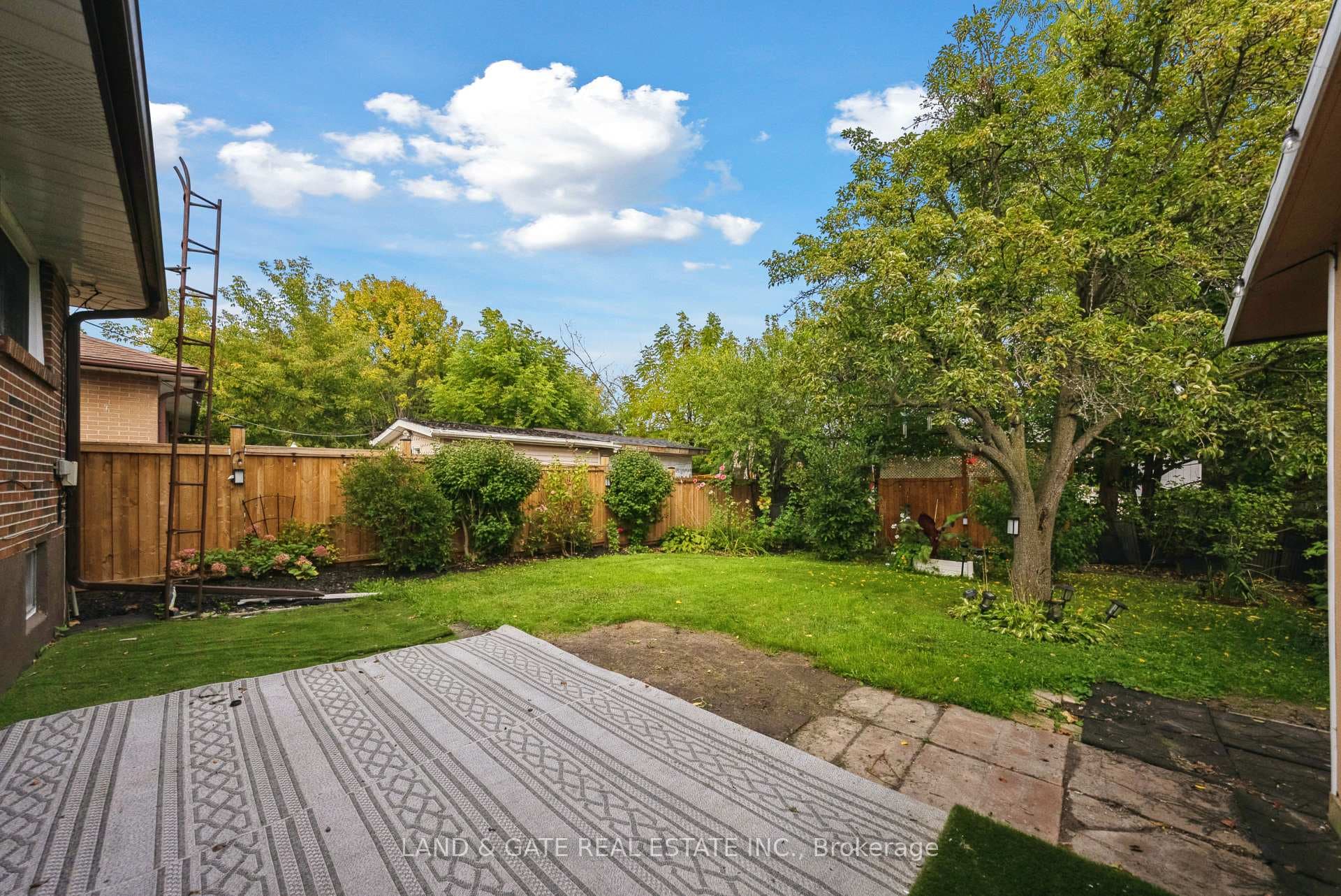 97 Cabot Street photo 36