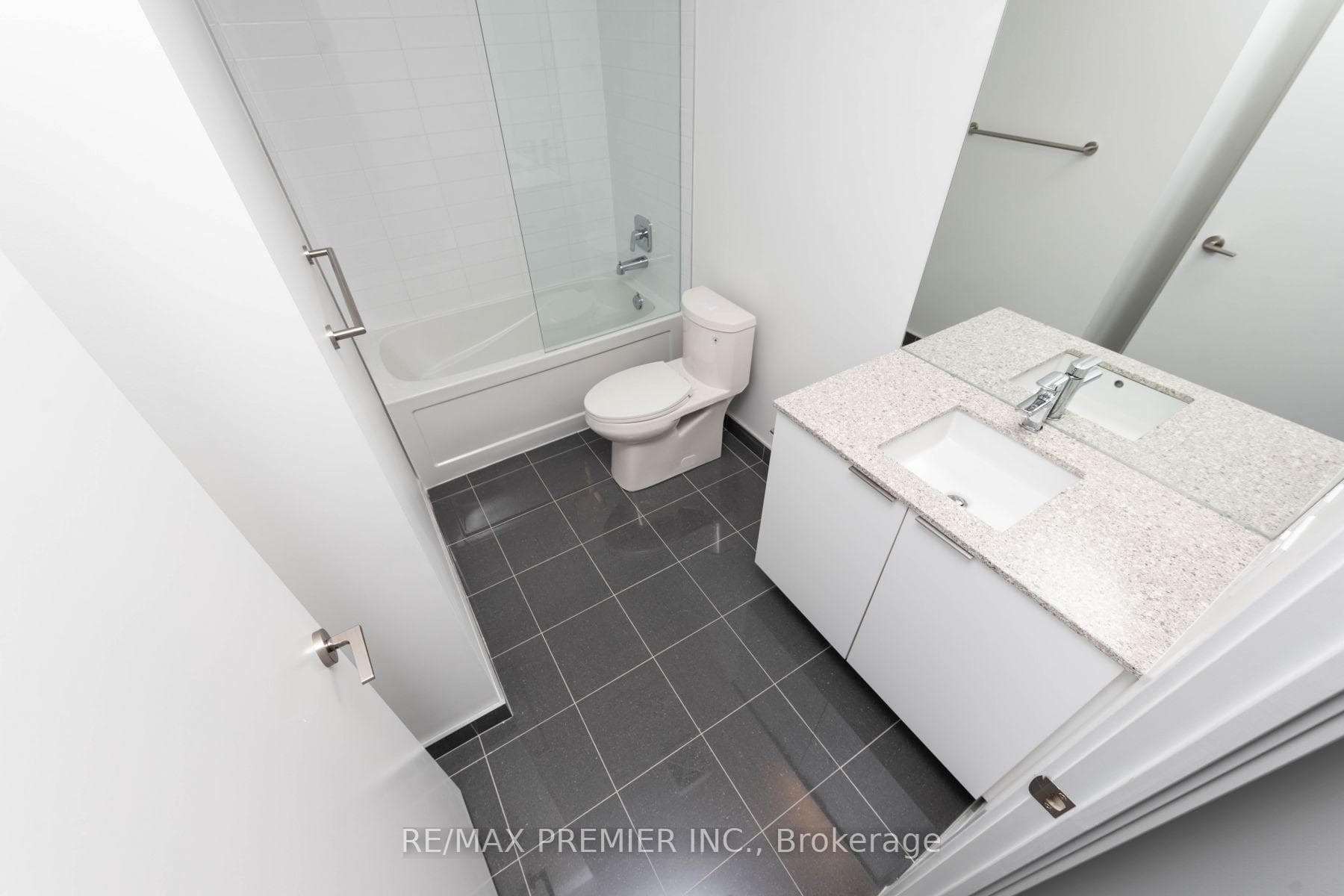 158 Front Street Unit 702 photo 11