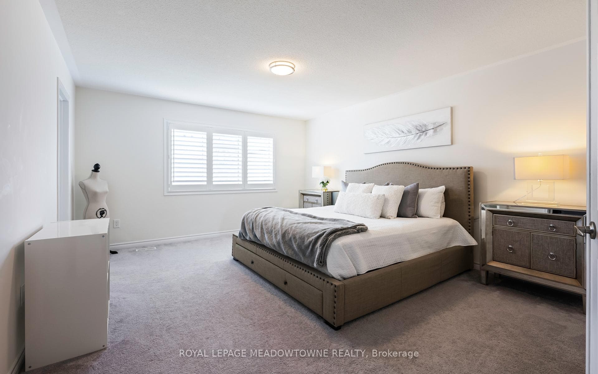 104 Stedford Crescent photo 27