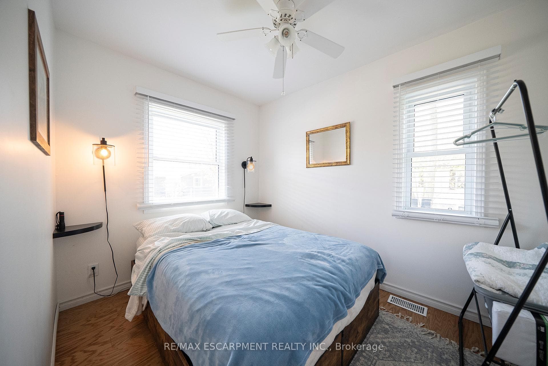 21 FERRIS Street photo 12