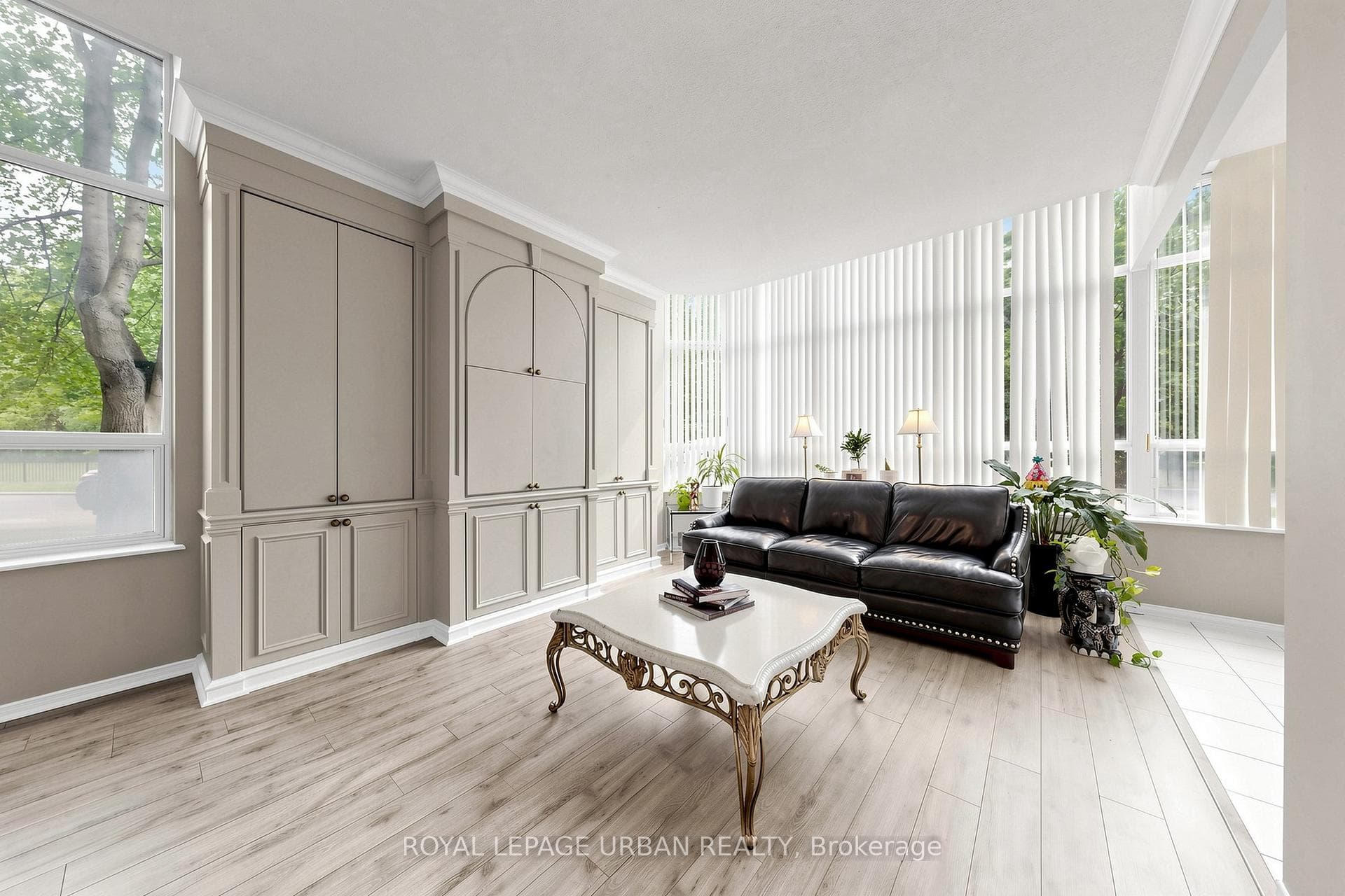 Spacious Living area