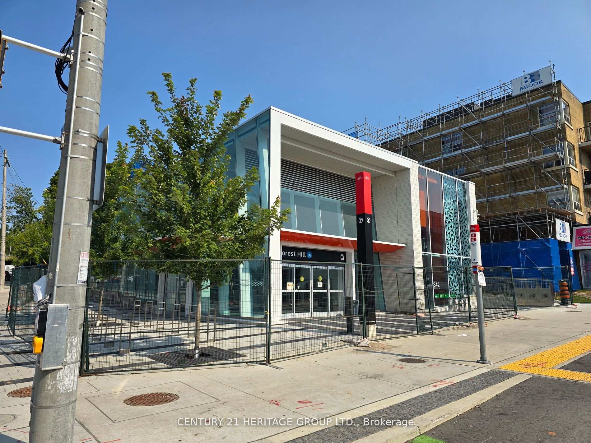 2020 Bathurst Street Unit 1805 photo 2