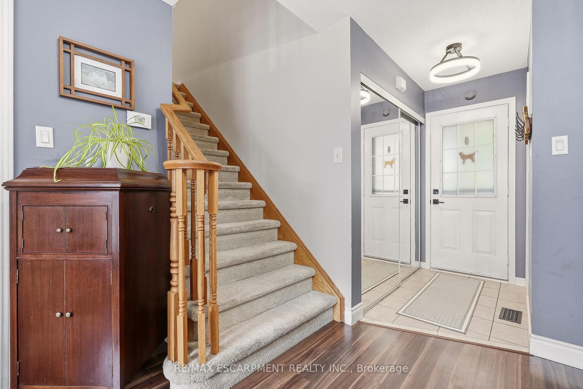 2089 Broadleaf Crescent photo 5