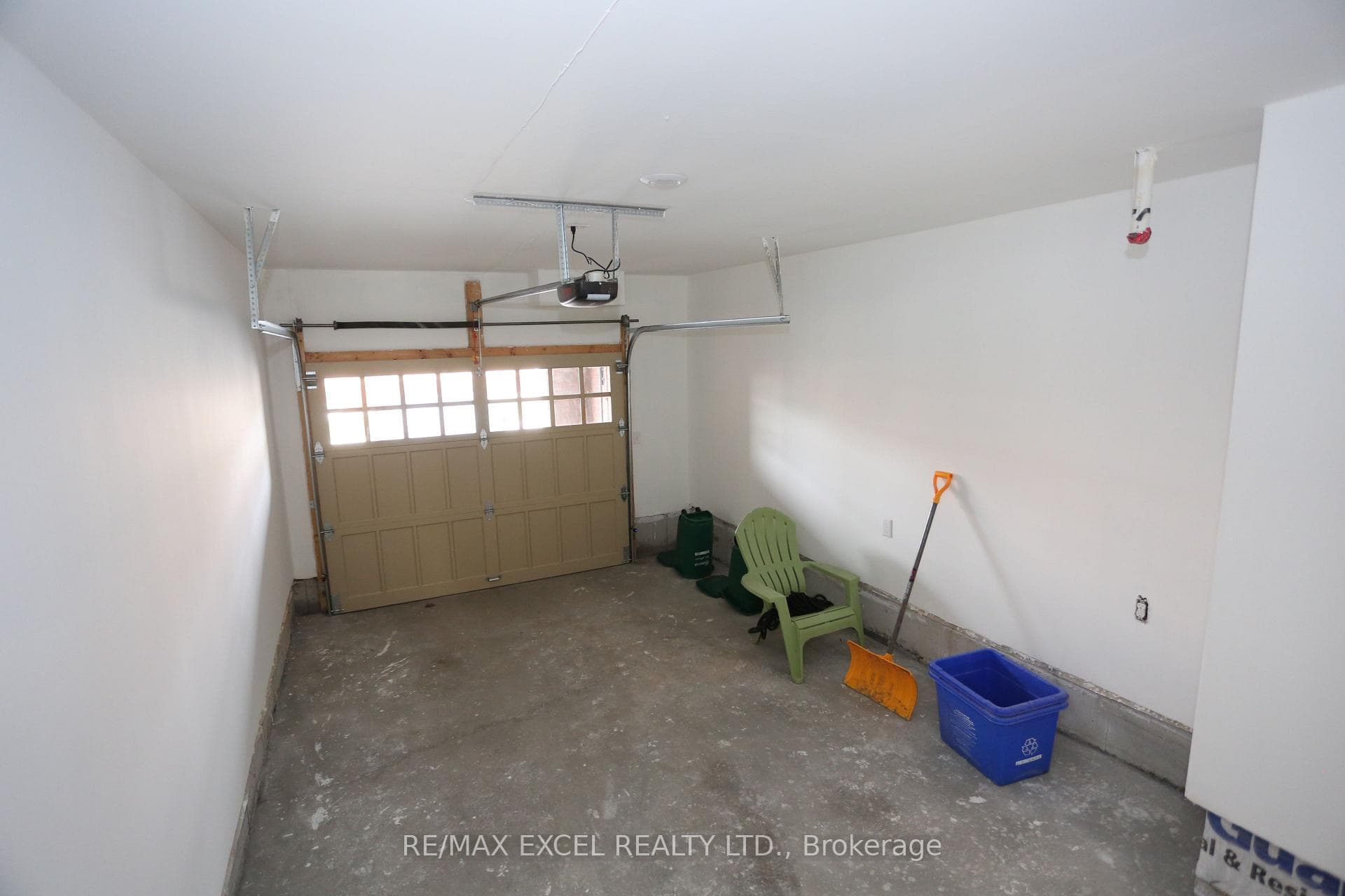 4582 16th Avenue photo 21