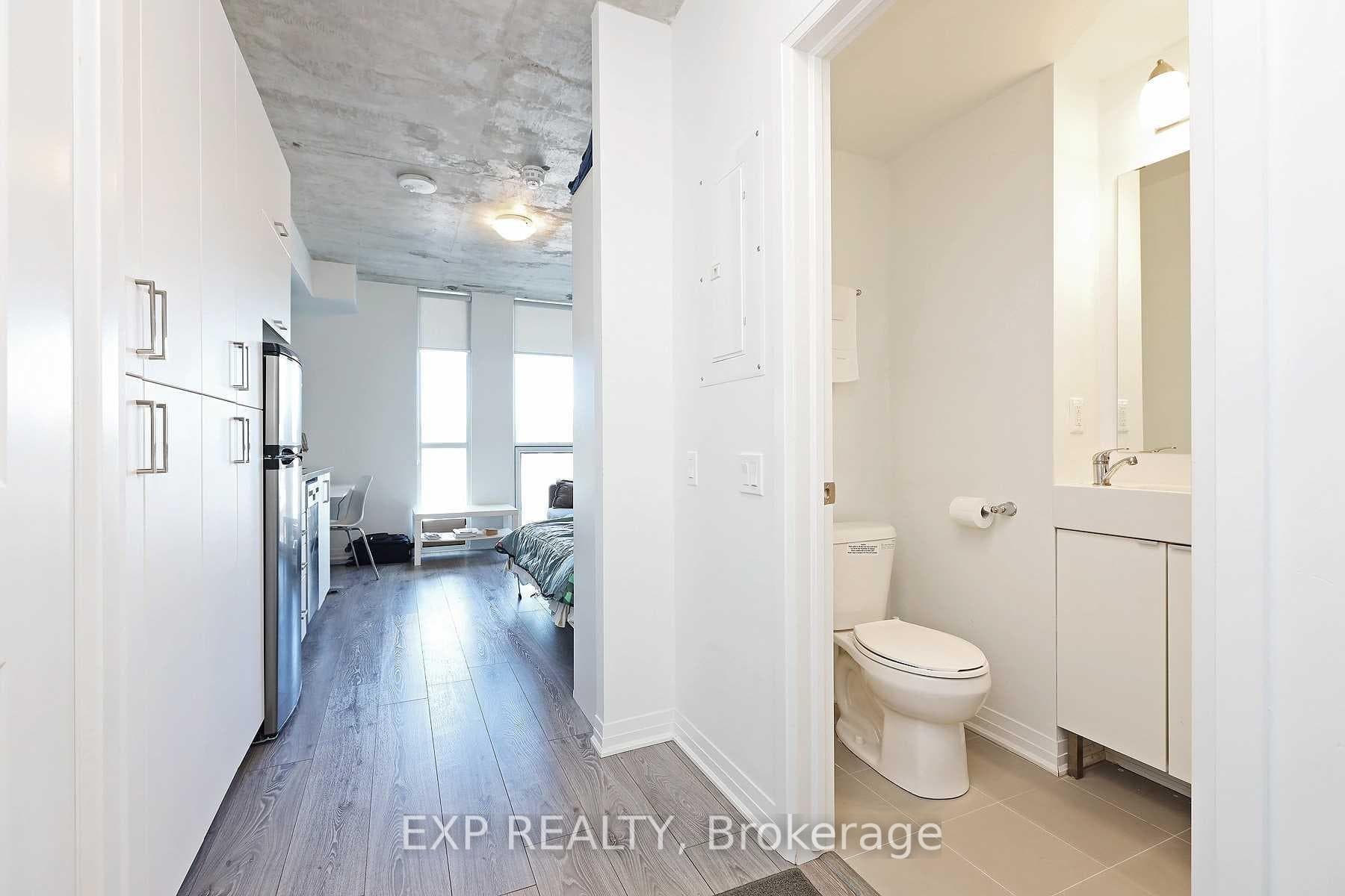 1900 Simcoe Street Unit 202 photo 8