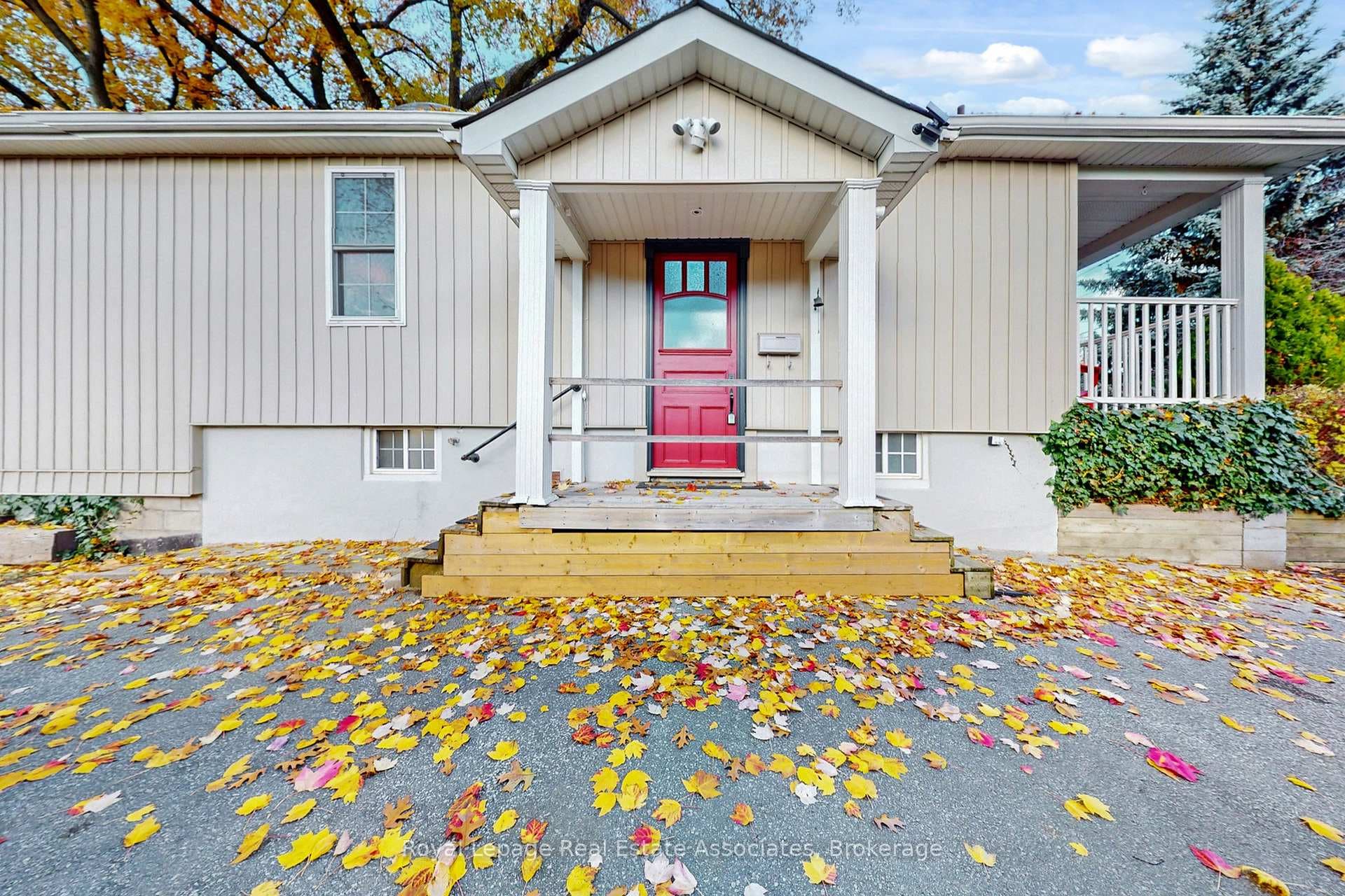 1486 Kenmuir Avenue photo 6