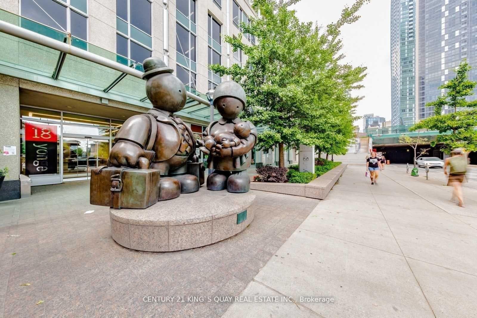 18 Yonge Street Unit 2111 photo 3