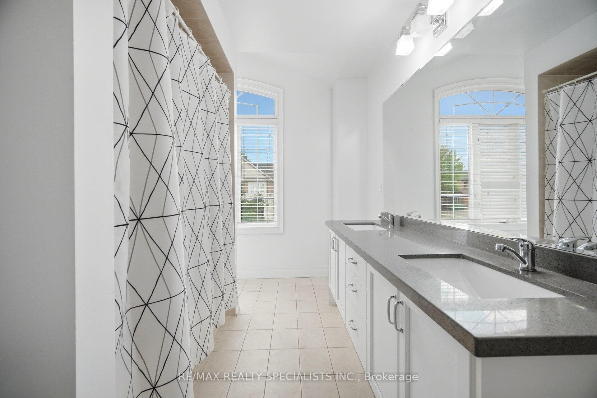 257 St. Francis Avenue photo 36