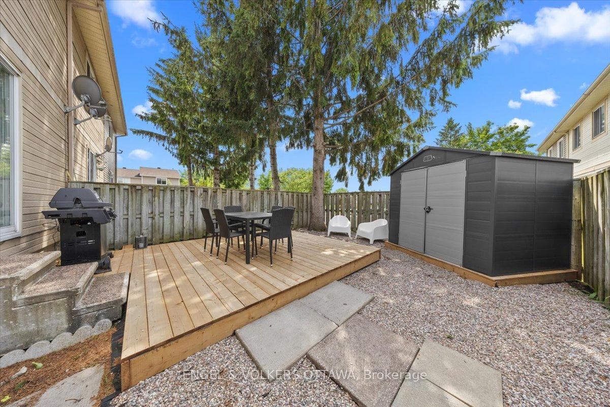 956 Cookshire Crescent Unit 54 photo 15