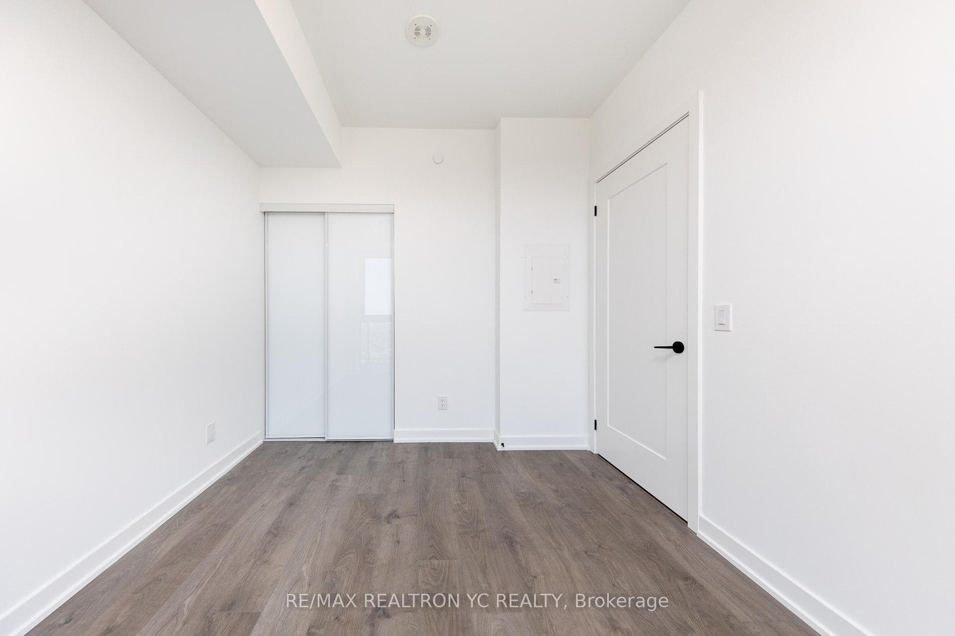 5 Defries Street Unit 2113 photo 15