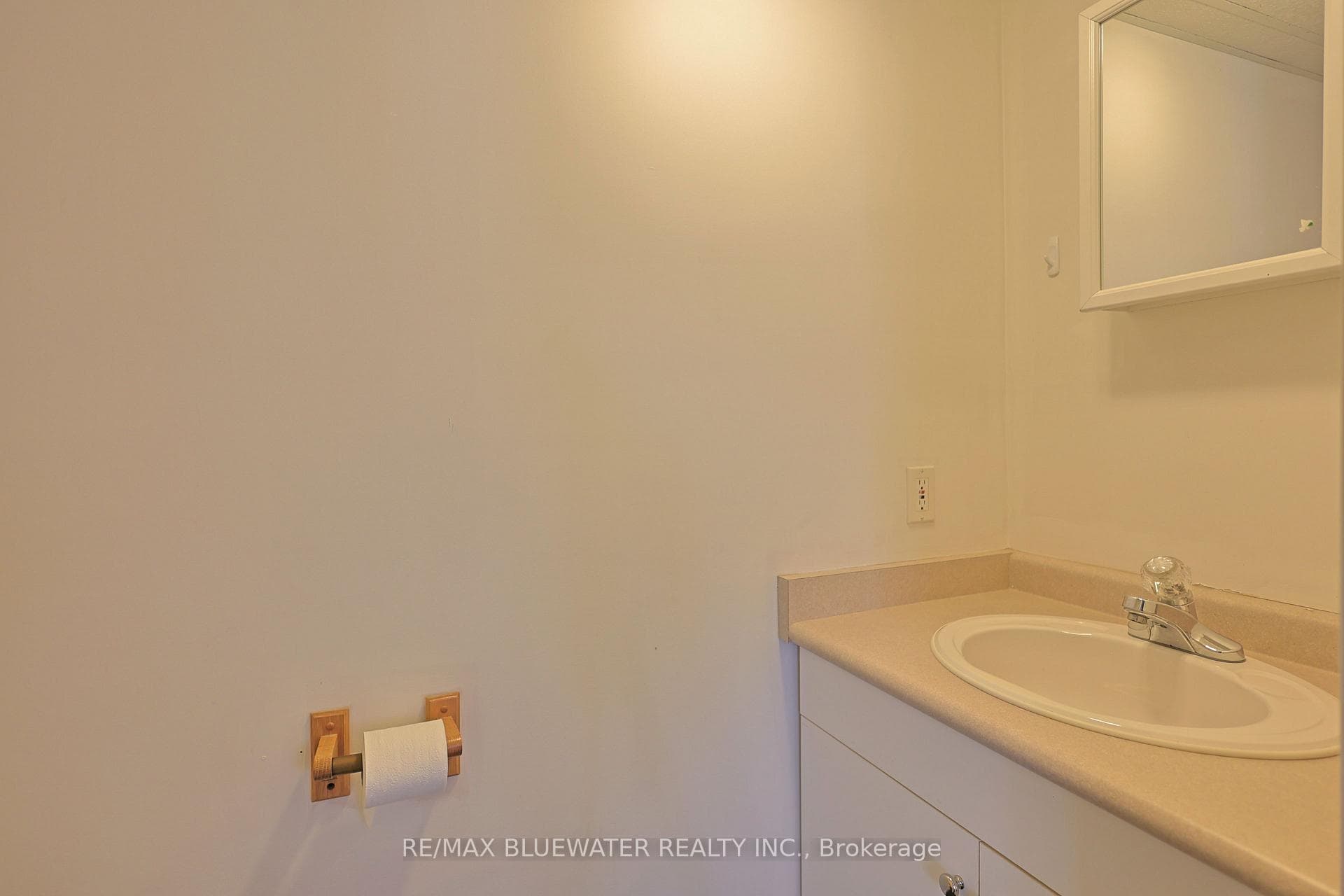 75 River Road photo 19