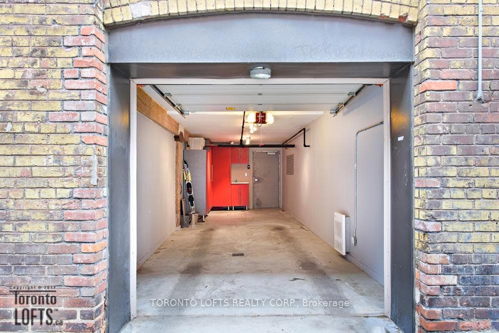 43 Britain Street Unit 102 photo 27