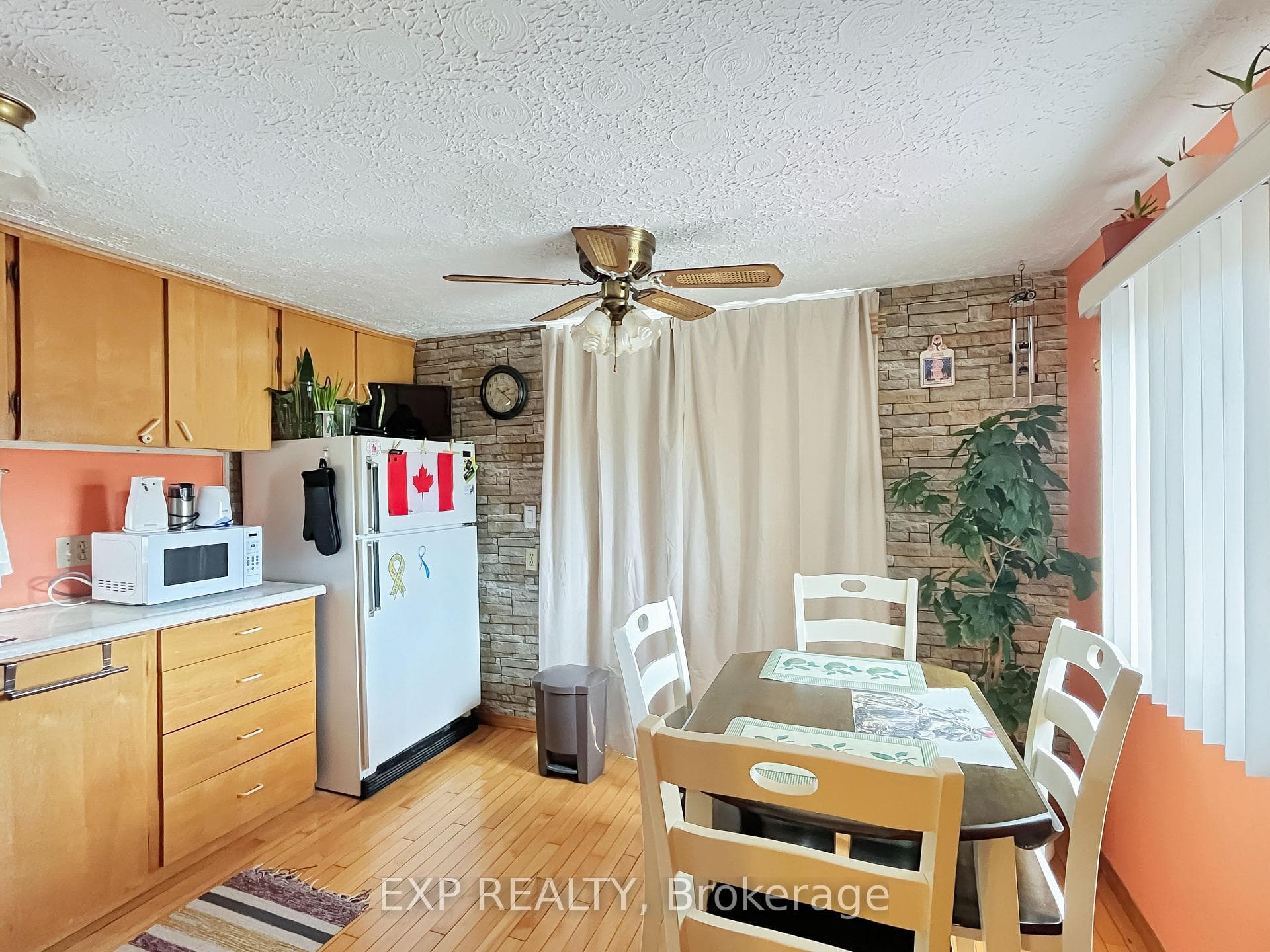 2155 Tollgate Road Unit 14 photo 3