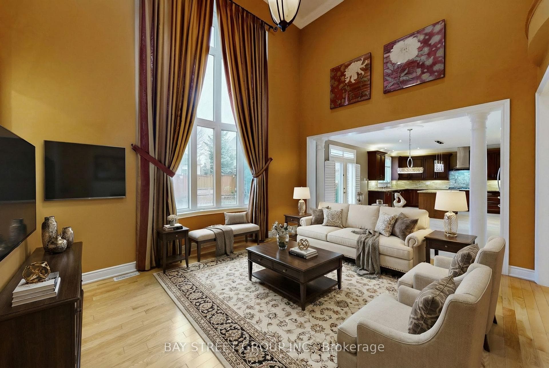2352 Delnice Drive photo 2