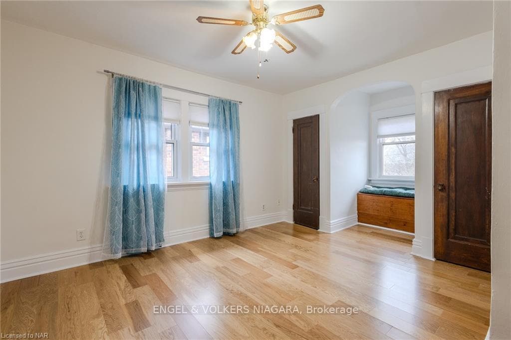 4998 VALLEY Way photo 24
