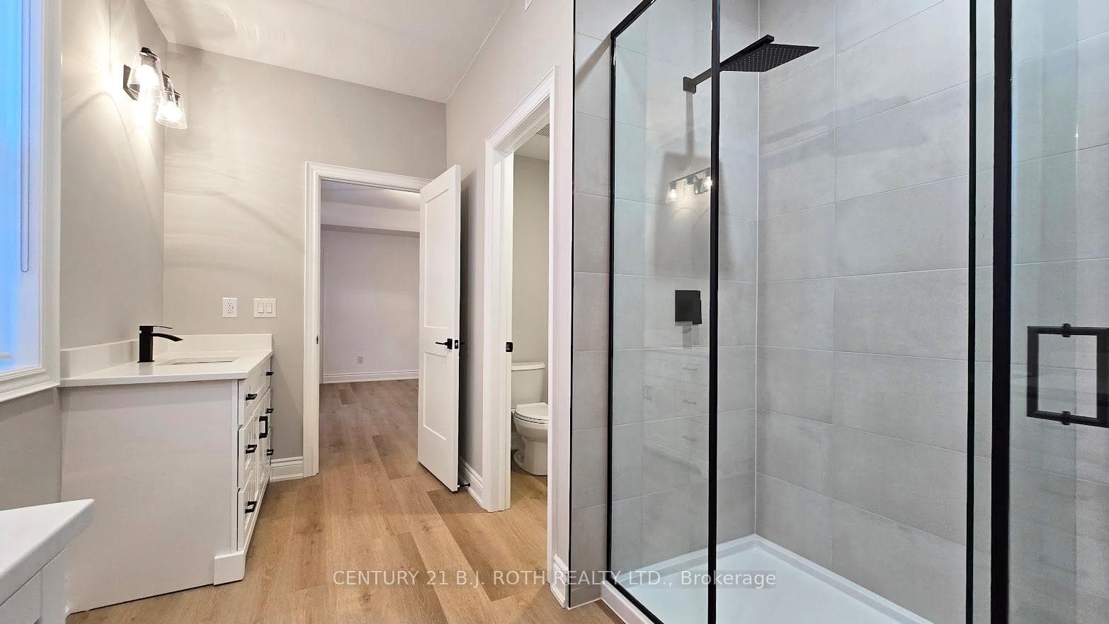 42 Calverley Street Unit Upper photo 15