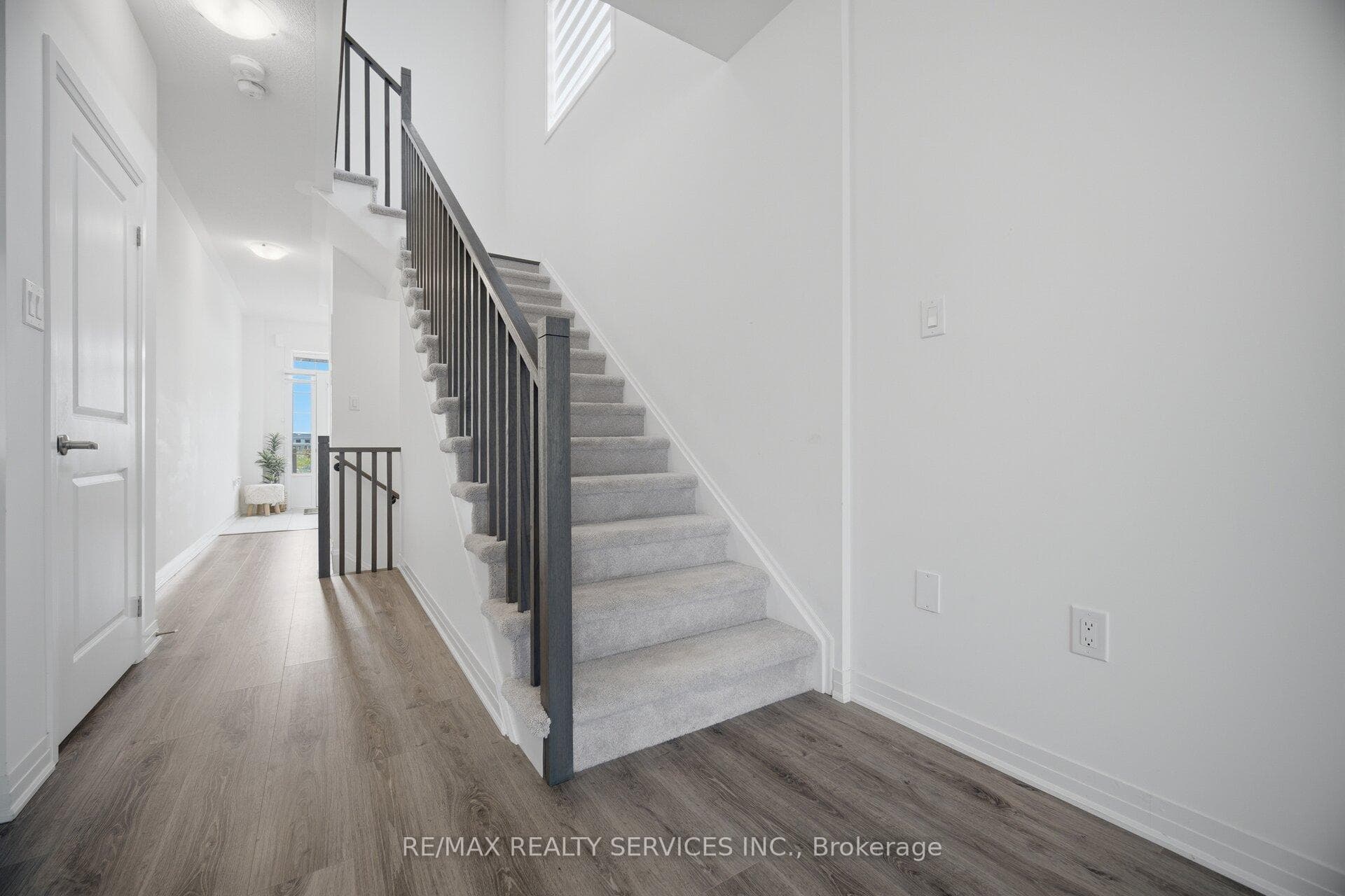 61 Kirkwood Way photo 23