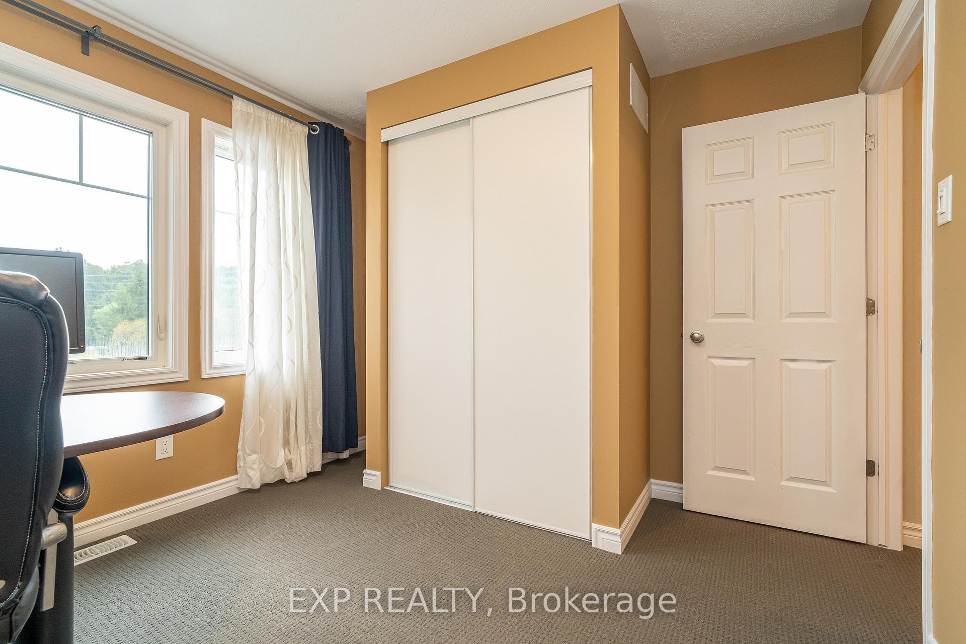 3545 Woodroffe Avenue photo 23