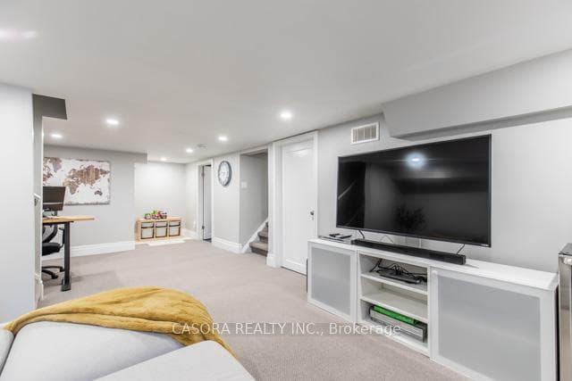783 Rymal Road photo 32