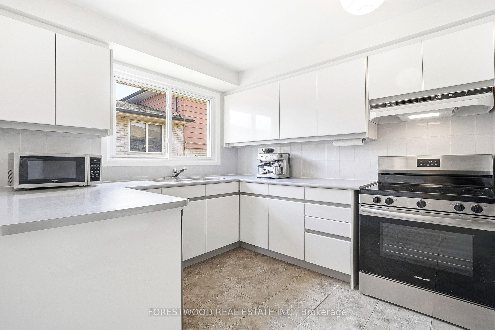 69 Surbray Grove photo 12