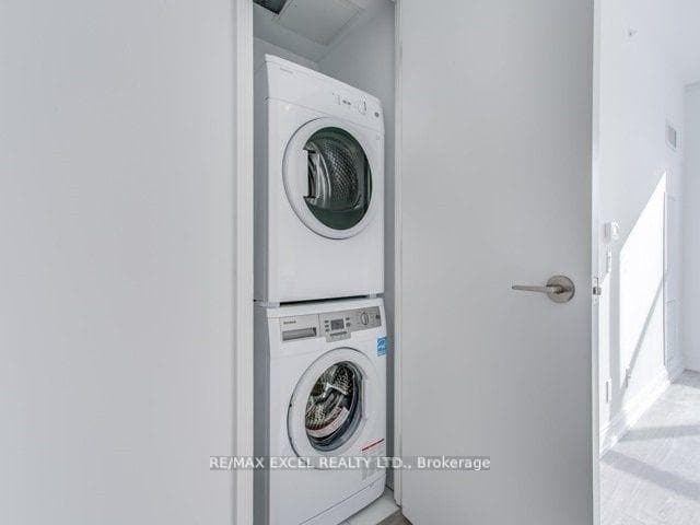 181 Dundas Street Unit 1608 photo 8