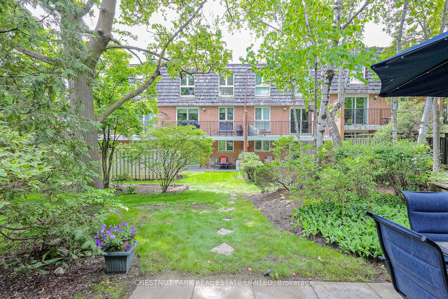 77 Crimson Millway Way photo 46