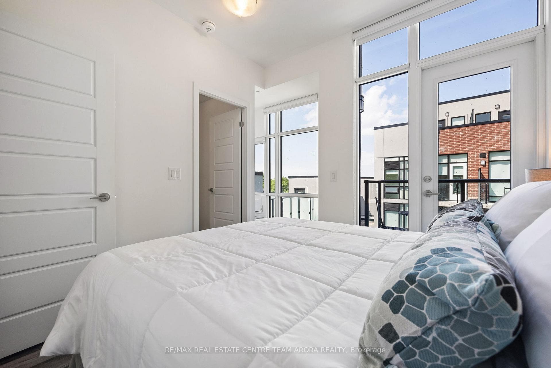 861 Sheppard Avenue Unit 49 photo 25