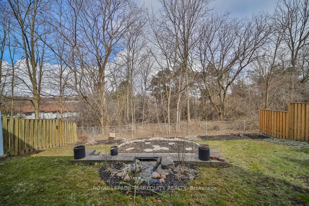 16 Mansfield Crescent photo 37