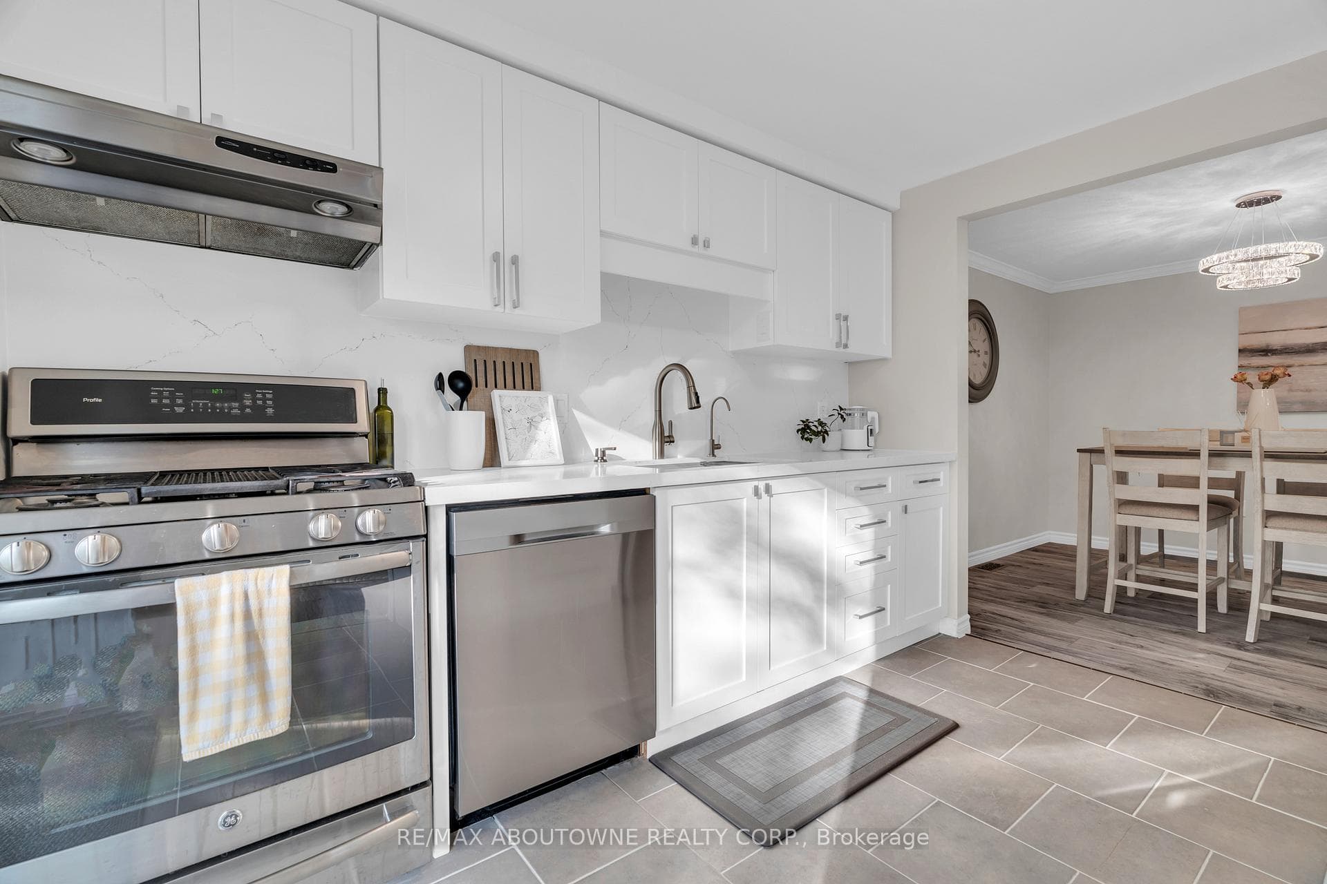 20 Moss Place photo 10