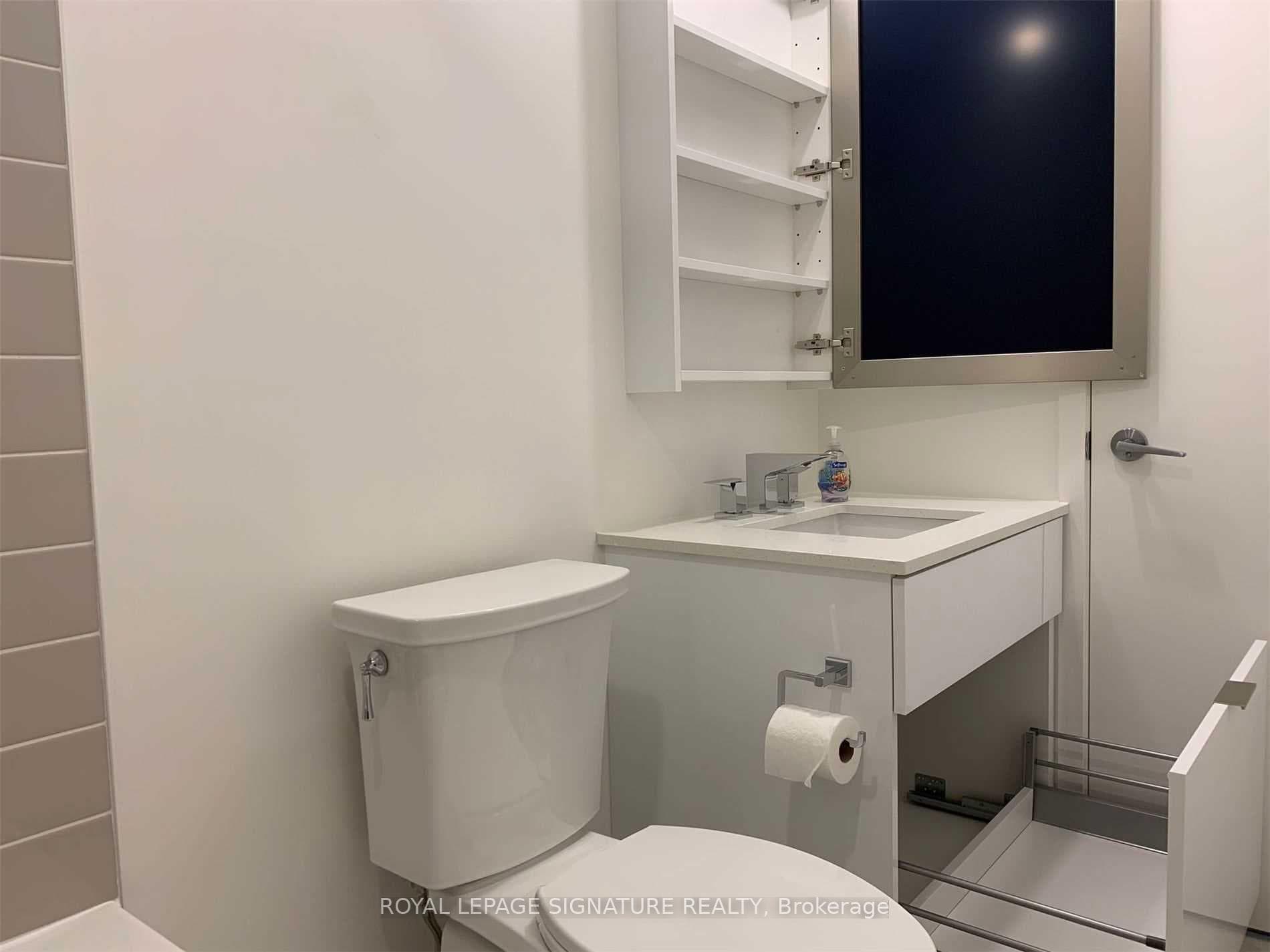 25 Richmond Street Unit 2612 photo 11