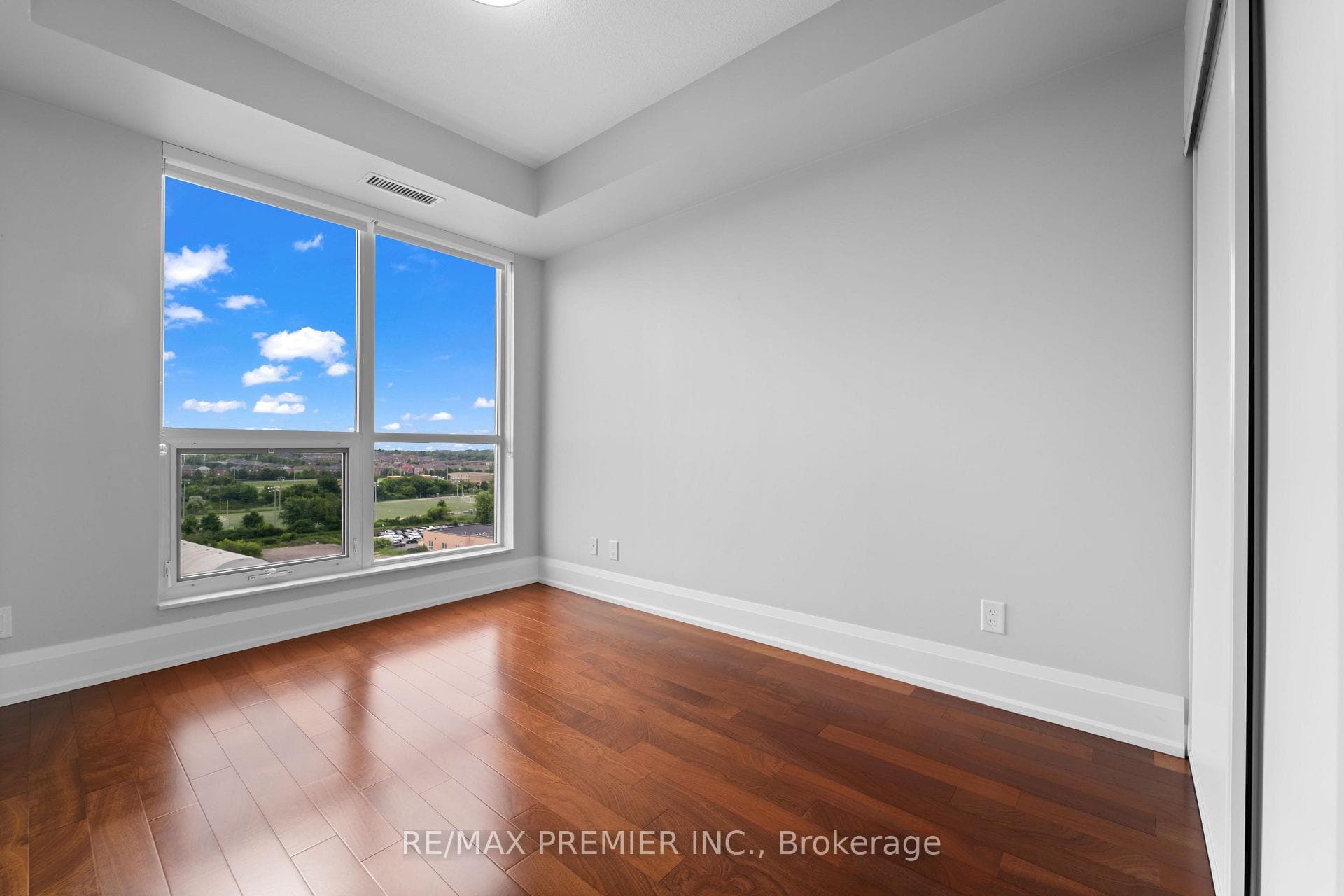 9500 Markham Road Unit 910 photo 14