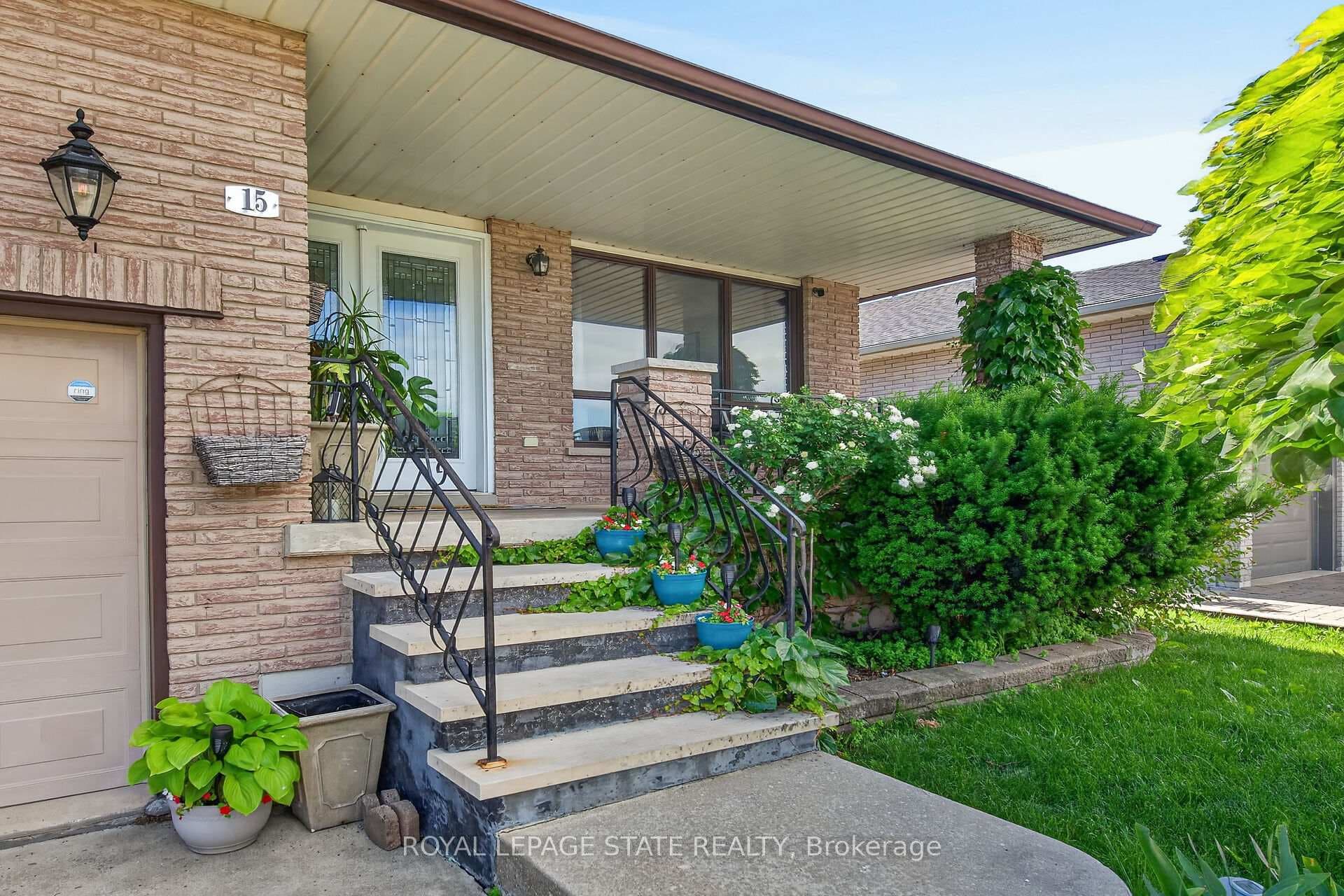 15 Ellen Avenue photo 3