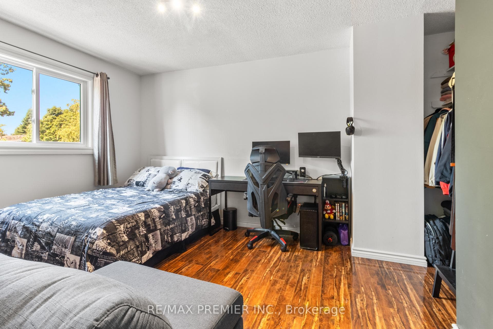 26 Ecclestone Drive photo 26