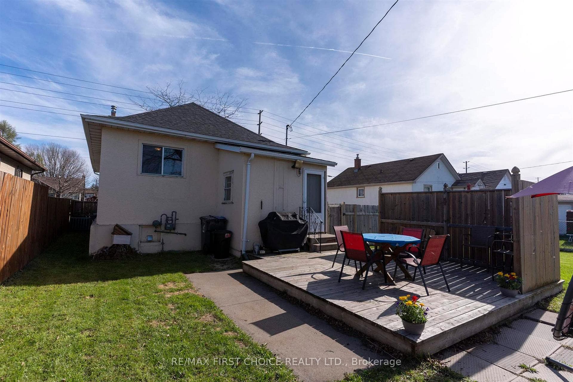 367 Mary Street photo 36