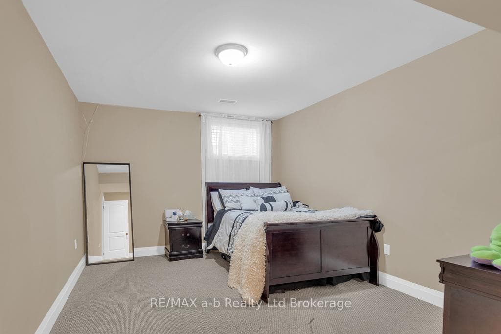 9442 Richmond Road photo 28