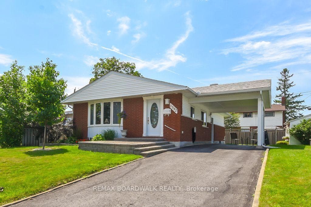 1392 Chartrand Avenue photo 1
